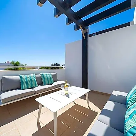 Fresh & Breezy Tavira